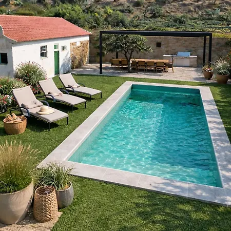 Valadouro Dona Adelaide With A Pool Villa Espinhosa