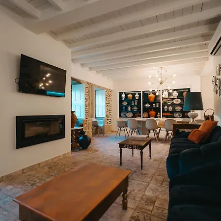 Valadouro Dona Adelaide With A Pool Villa Espinhosa